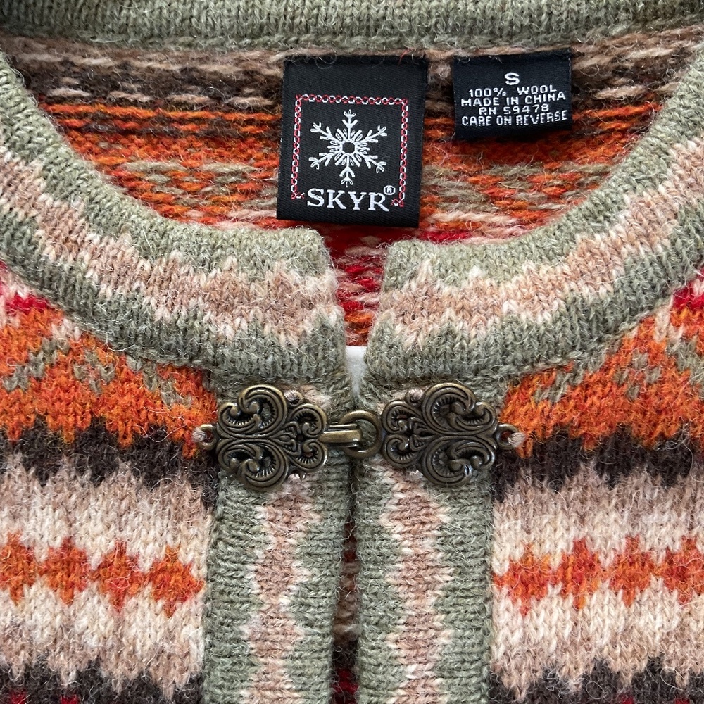 Vintage SKYR warm wool sweater Size Small - Picture 3 of 7